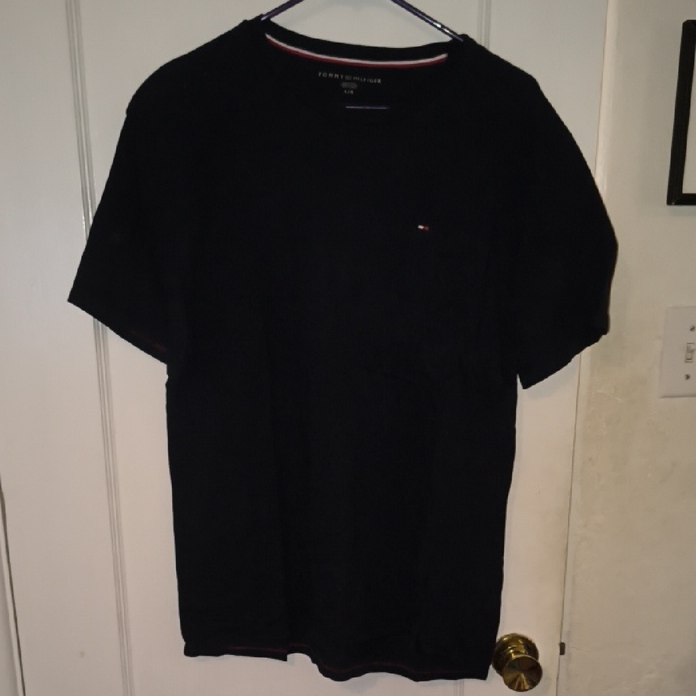 Tommy Hilfiger | Men's Navy Blue Tee